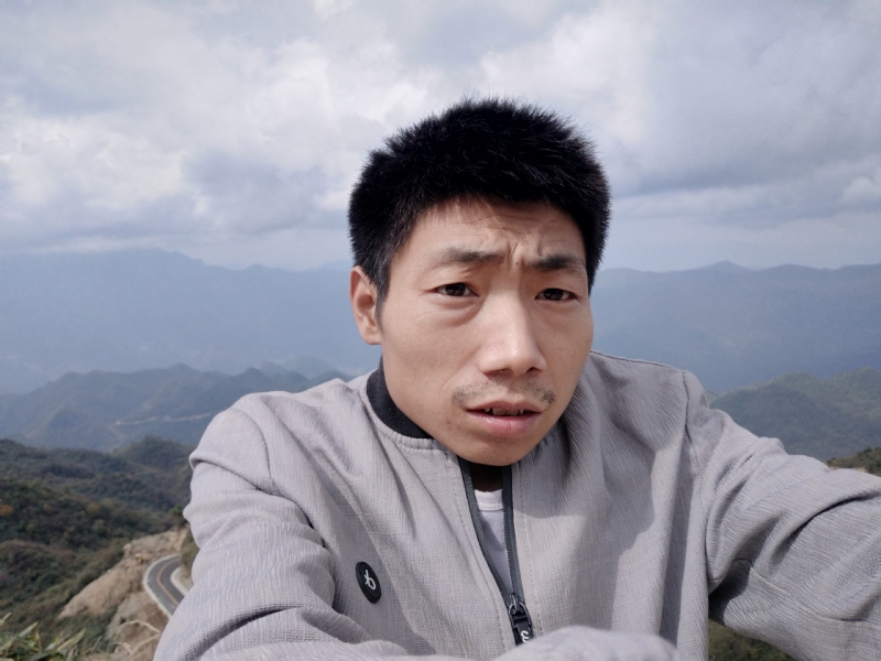 向后半生奋斗的第一张照片--聊城相亲服务中心
