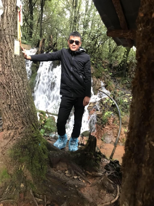 譕訫的第一张照片--聊城相亲服务中心