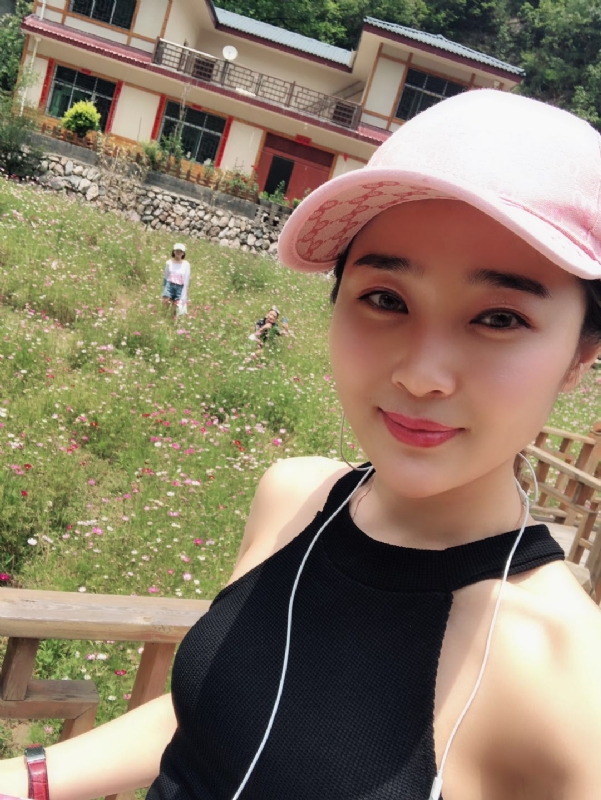 诗琪的第二张照片--聊城相亲服务中心