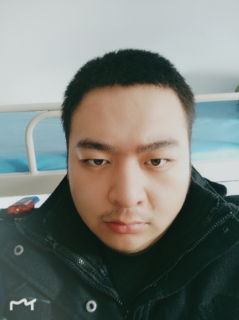 负重前行的第一张照片--聊城相亲服务中心