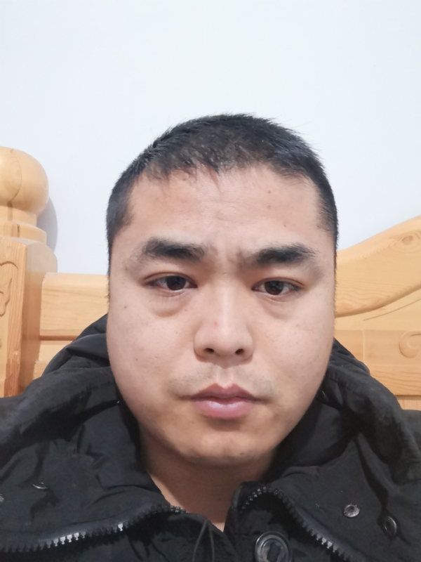 真诚的第一张照片--聊城相亲服务中心