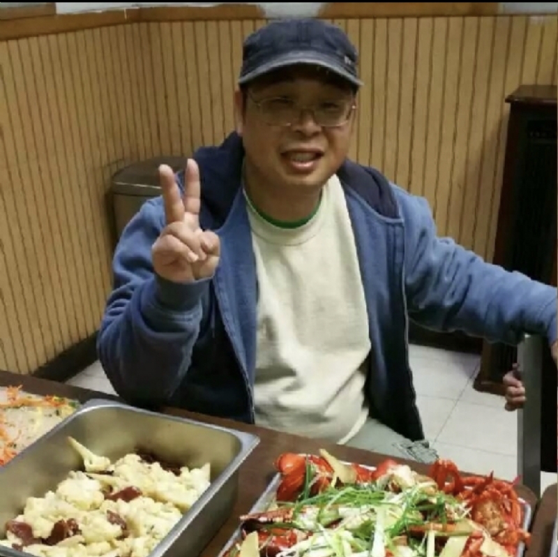 wally的第一张照片--聊城相亲服务中心