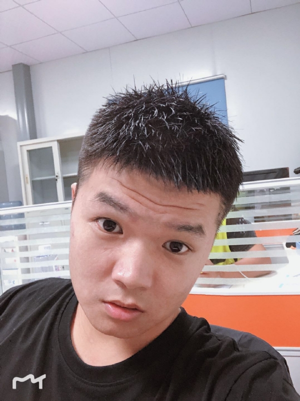 不忘初心的第一张照片--聊城相亲服务中心