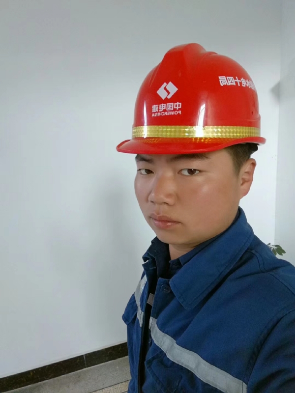 小公牛的第一张照片--聊城相亲服务中心