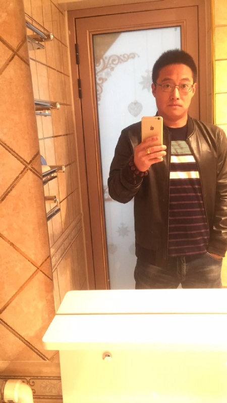 华灯初下的第一张照片--聊城相亲服务中心