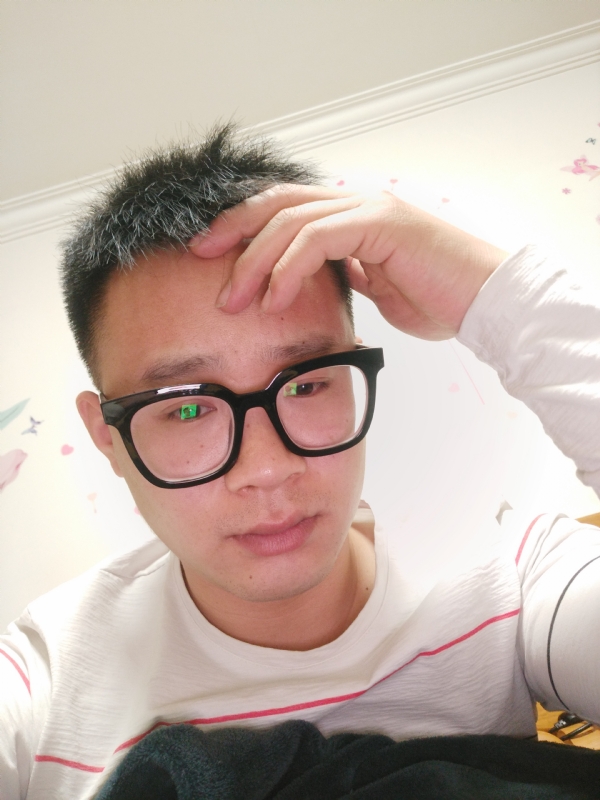 华灯初上的夜晚的第一张照片--聊城相亲服务中心