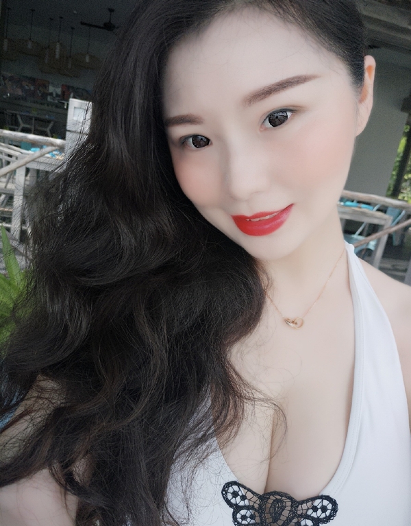 yoyo的第一张照片--聊城相亲服务中心