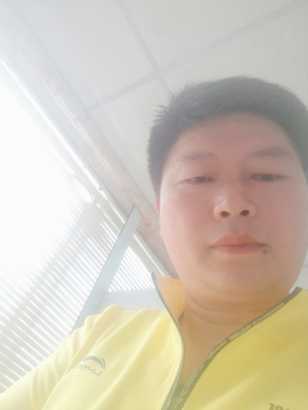 山男的第一张照片--聊城相亲服务中心