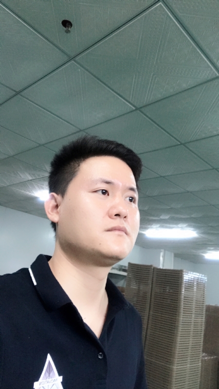 伟的第一张照片--聊城相亲服务中心