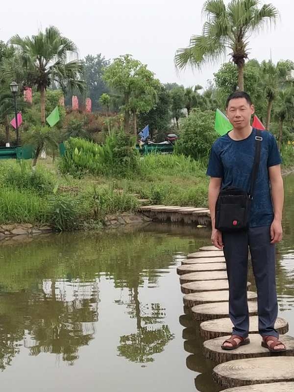 星星知我心的第一张照片--聊城相亲服务中心