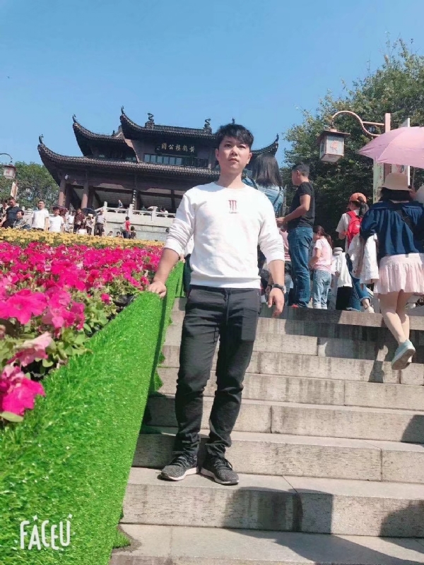 坦然的第二张照片--聊城相亲服务中心