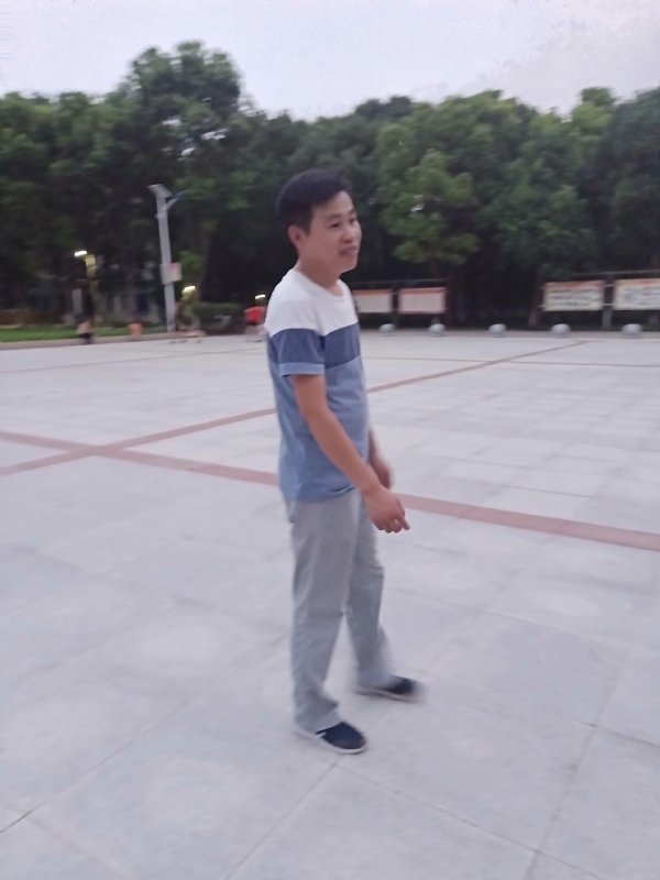 一笑的第一张照片--聊城相亲服务中心