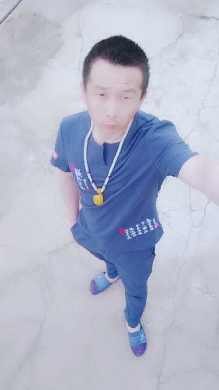 一叶之秋的第一张照片--聊城相亲服务中心