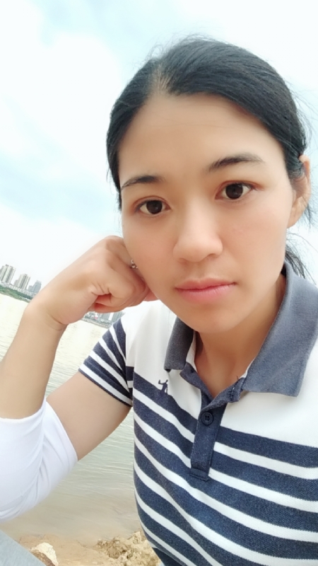 梅子的第一张照片--聊城相亲服务中心