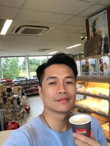 短歌的第一张照片--聊城相亲服务中心