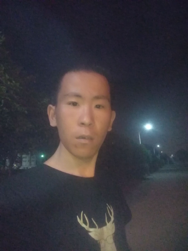 俞凯斌的第一张照片--聊城相亲服务中心