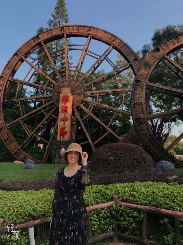 杏娅的第二张照片--聊城相亲服务中心
