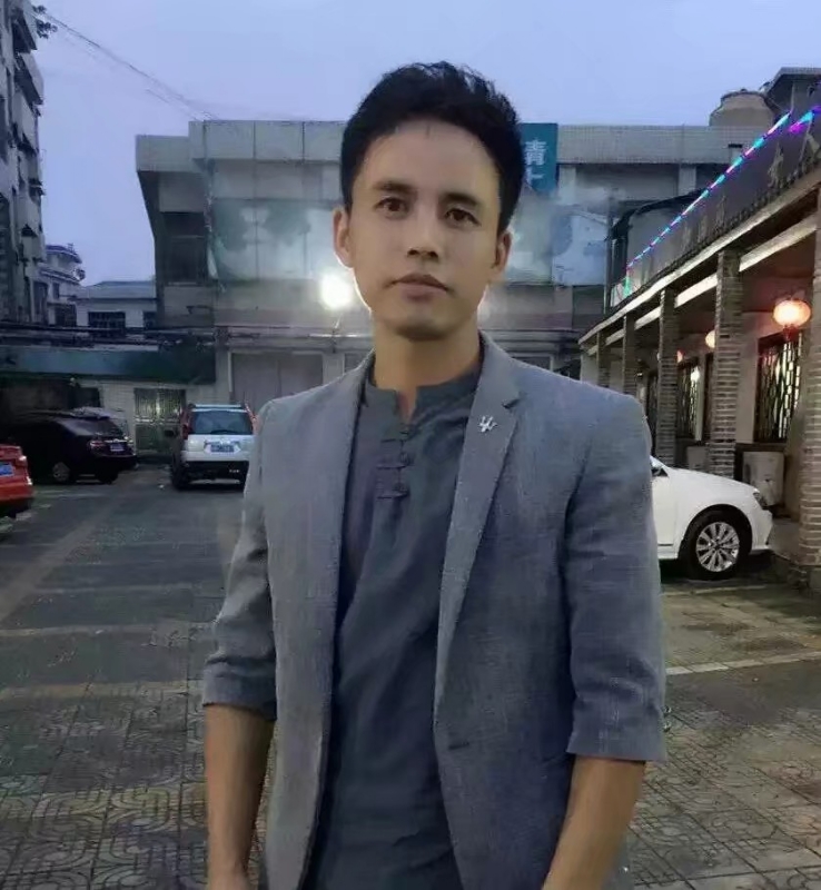 华谢的第一张照片--聊城相亲服务中心