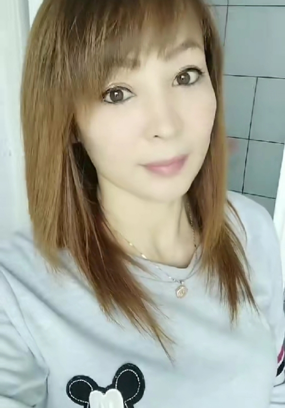 魅力白玲的第一张照片--聊城相亲服务中心