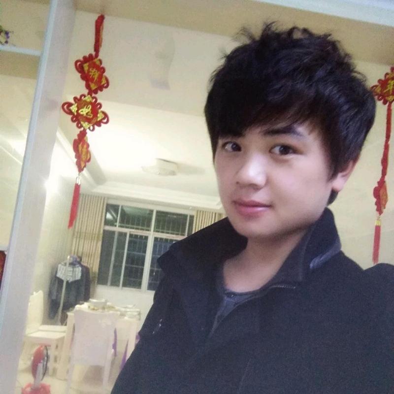 凤凰机器人卡卡老师的第一张照片--聊城相亲服务中心