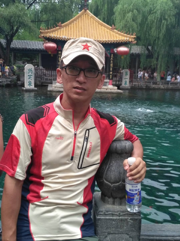 晓峰的第一张照片--聊城相亲服务中心