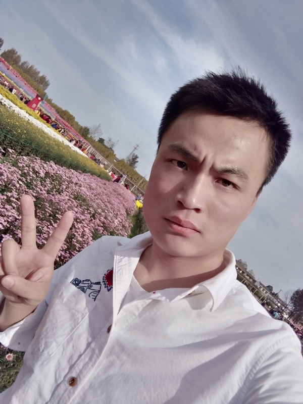 心碎无痕的第二张照片--聊城相亲服务中心