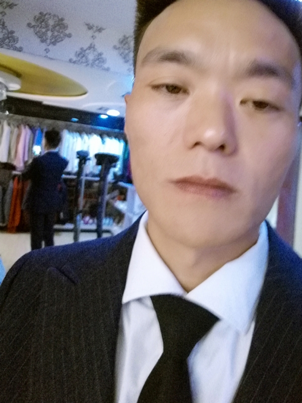 醉酒的蝴蝶的第二张照片--聊城相亲服务中心
