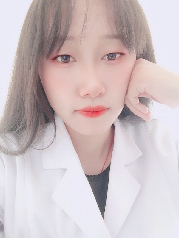 白婚纱的第一张照片--聊城相亲服务中心