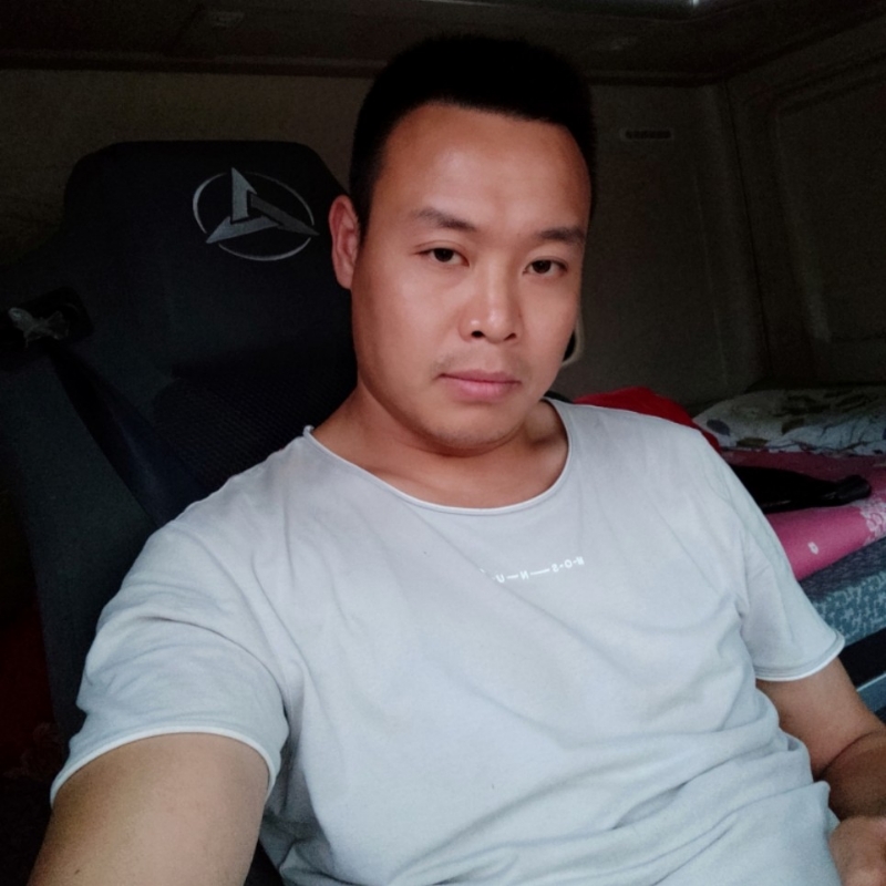 默默的第二张照片--聊城相亲服务中心