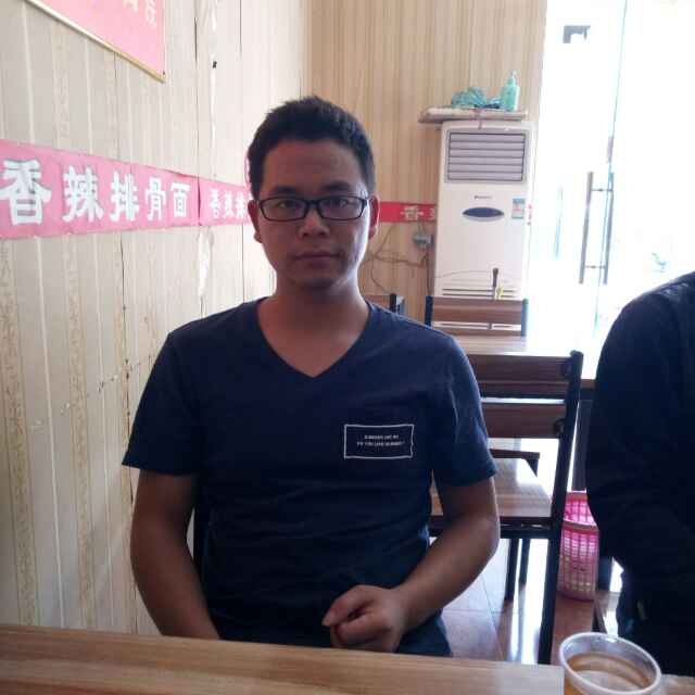 会哭的星星的第二张照片--聊城相亲服务中心