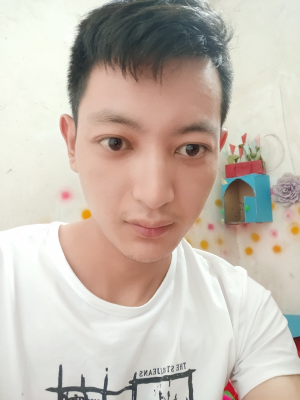 孙裕佳的第二张照片--聊城相亲服务中心