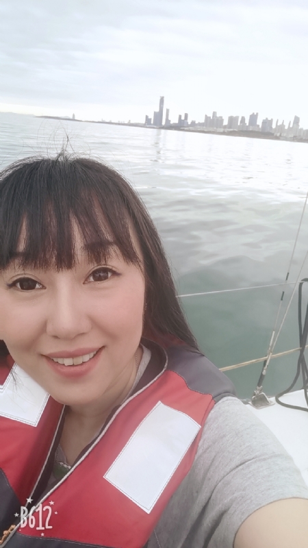 月的第二张照片--聊城相亲服务中心
