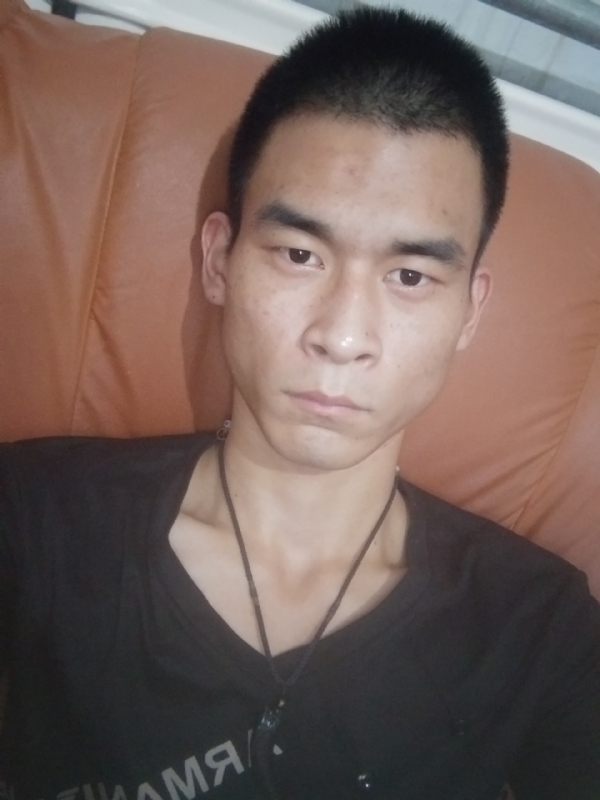 单身狗一枚的第三张照片--聊城相亲服务中心