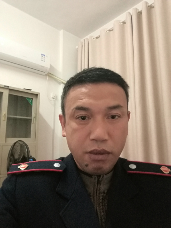 啊刘的第一张照片--聊城相亲服务中心