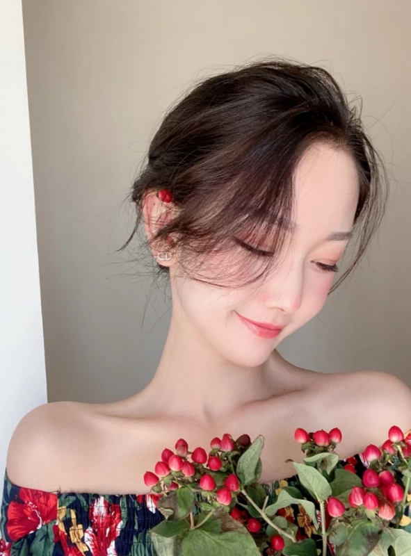 小诗vanessa的第二张照片--聊城相亲服务中心