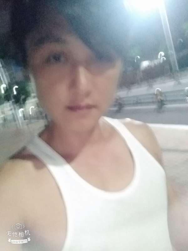 弟弟的第一张照片--聊城相亲服务中心