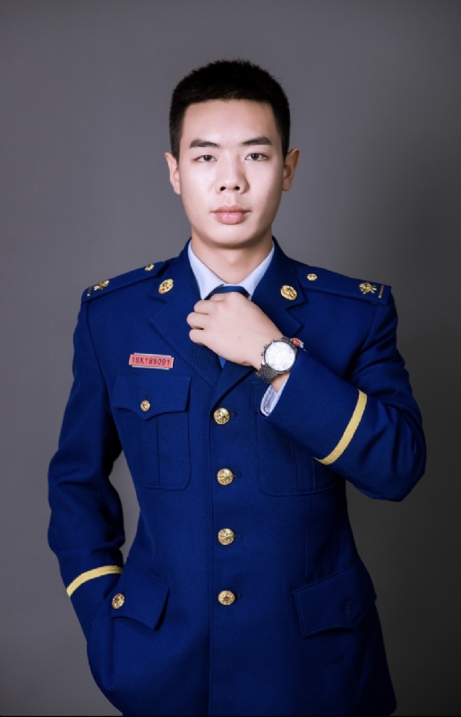 YANG的第一张照片--聊城相亲服务中心