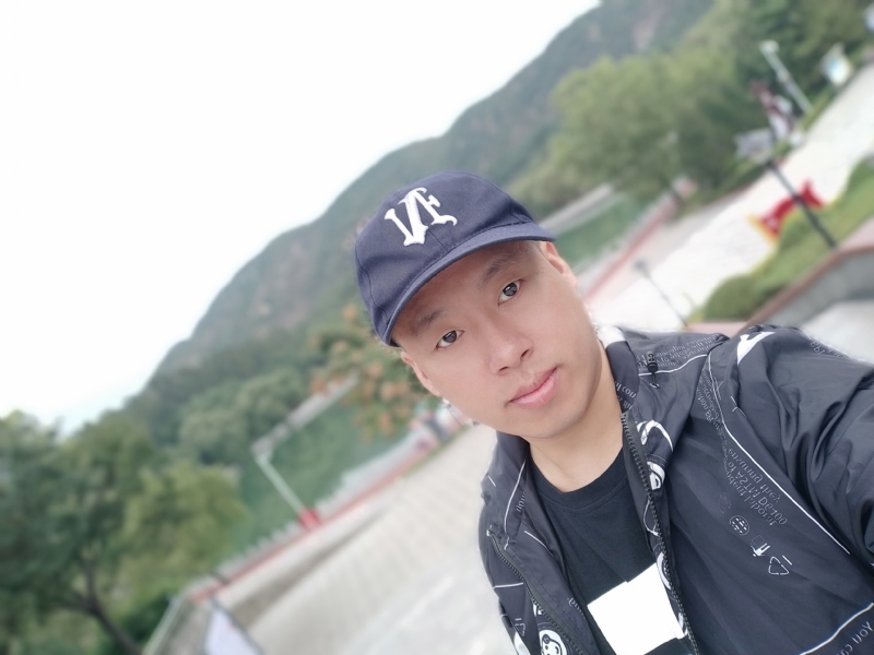 阳光的第一张照片--聊城相亲服务中心