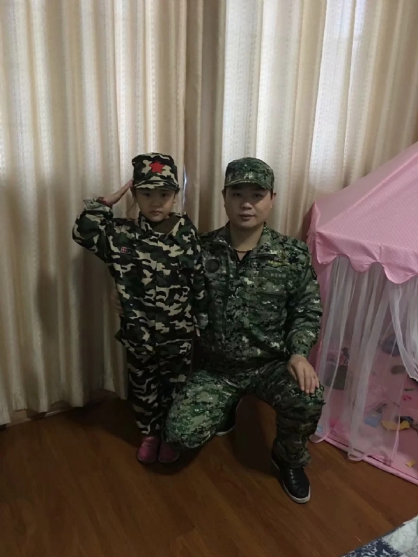 俗人的第一张照片--聊城相亲服务中心