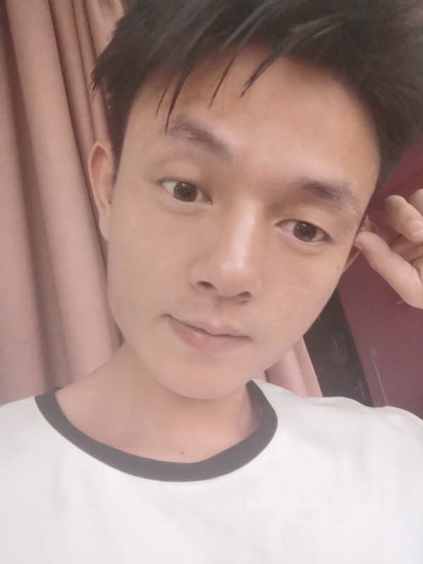 一一得一的第一张照片--聊城相亲服务中心