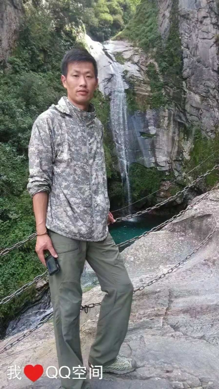 陌颜的第一张照片--聊城相亲服务中心