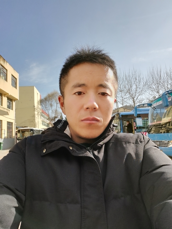 孤独的云的第一张照片--聊城相亲服务中心