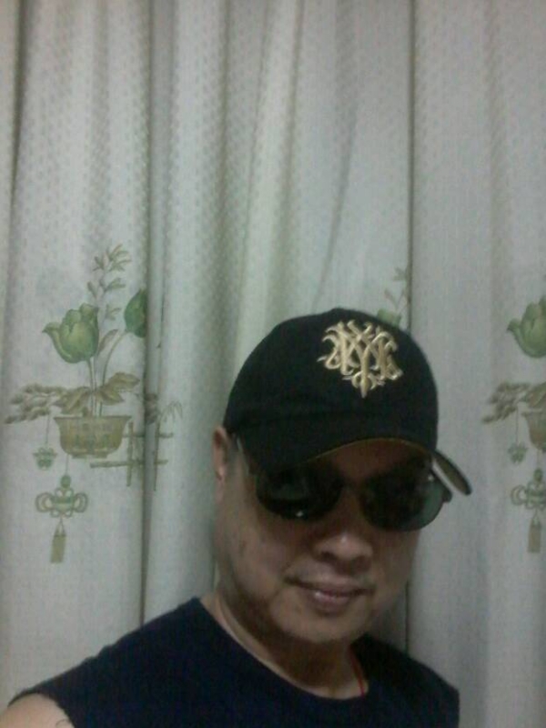 时尚厨男的第一张照片--聊城相亲服务中心