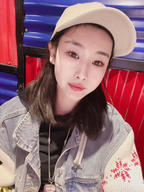 玲珑的第一张照片--聊城相亲服务中心