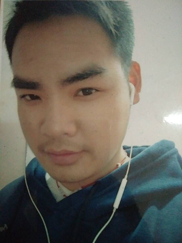 渴望爱的第一张照片--聊城相亲服务中心