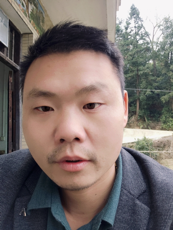 曾小焱的第一张照片--聊城相亲服务中心