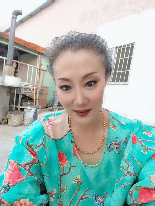 燕子的第三张照片--聊城相亲服务中心