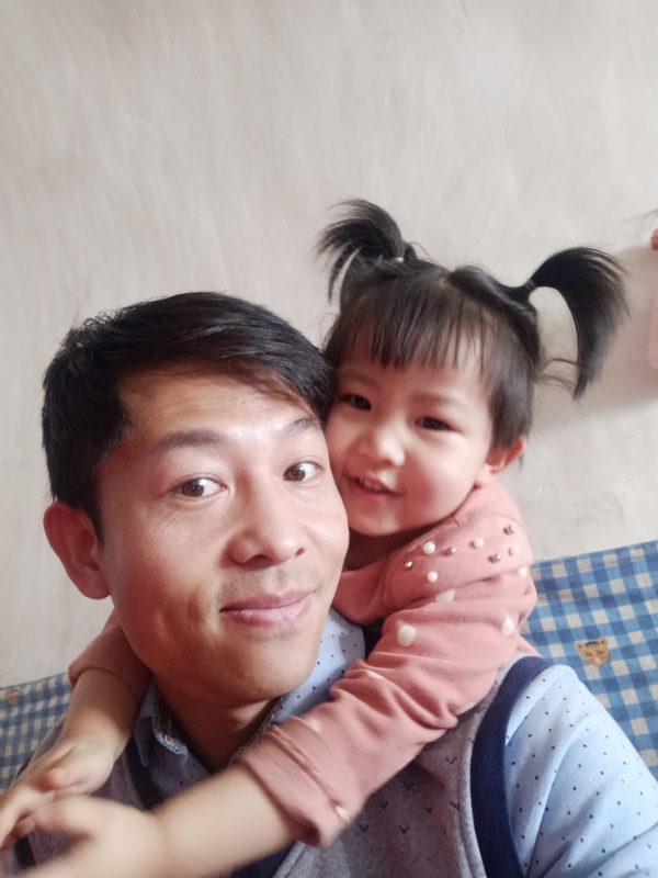 东京塔的第一张照片--聊城相亲服务中心
