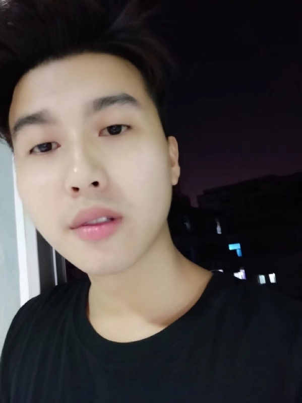 皮特王的第二张照片--聊城相亲服务中心