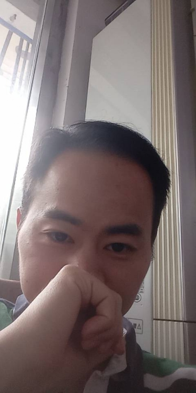 90年大叔的第一张照片--聊城相亲服务中心